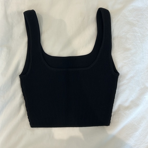 Aritzia Babaton Sculpt Knit Square-neck Cropped Tank Top - Picture 4 of 5